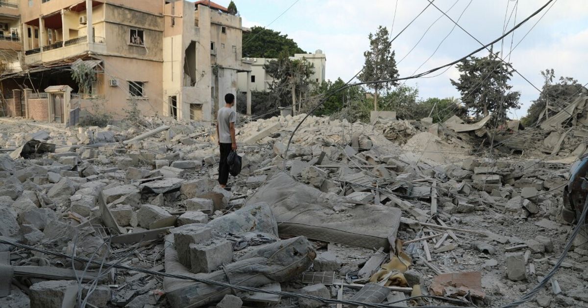 Bombardamenti Usa su obiettivi iraniani, feriti bambini, Riad cerca alleanza per proteggere il Mar Rosso, immagine di approfondimento