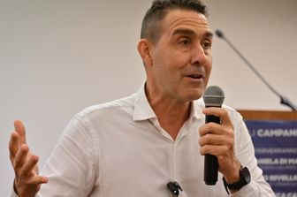 Vannacci choc: "Uomini e donne sono uguali. Il femminicidio non esiste, è un omicidio come gli altri"