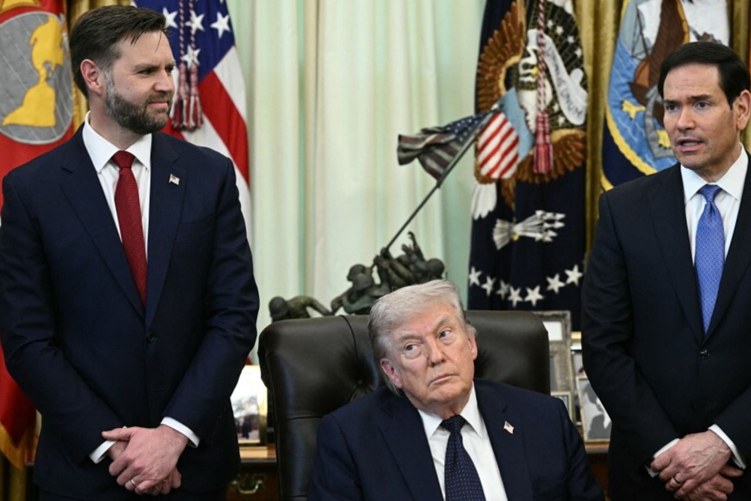 Da sinistra: il vicepresidente JD Vance, Donald Trump e il Segretario di Stato Marco Rubio