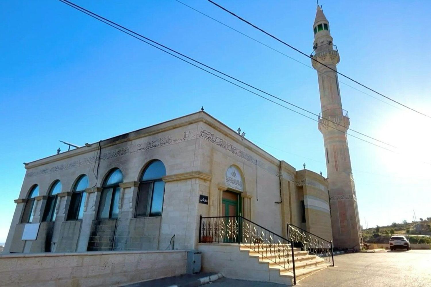 Moschea data alle fiamme in Cisgiordania