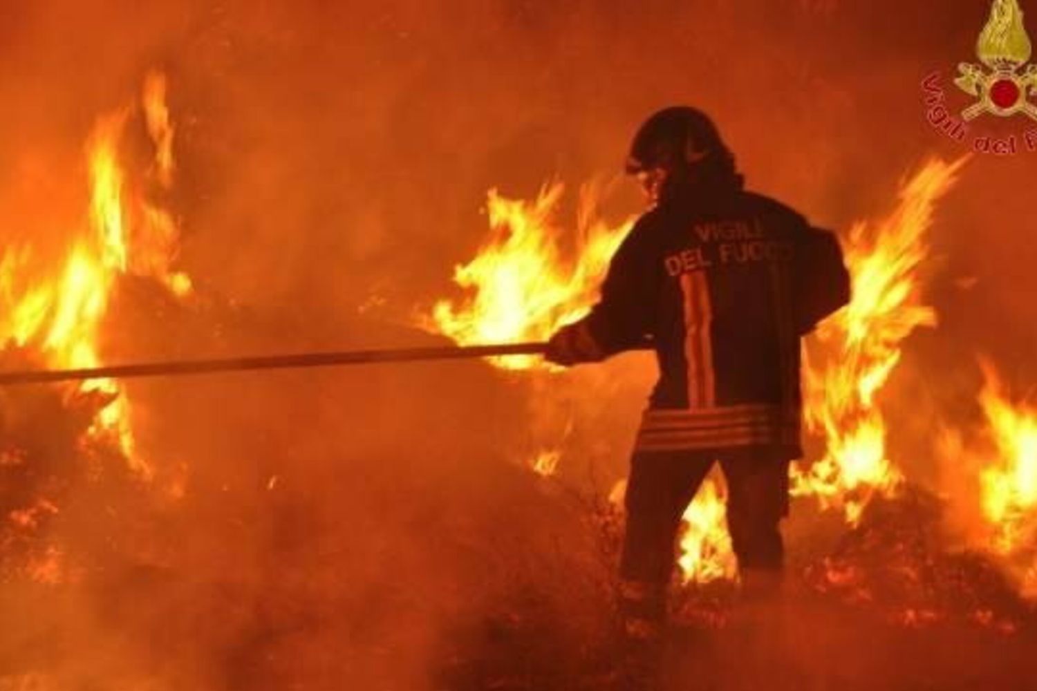 vigili del fuoco incendio pompieri