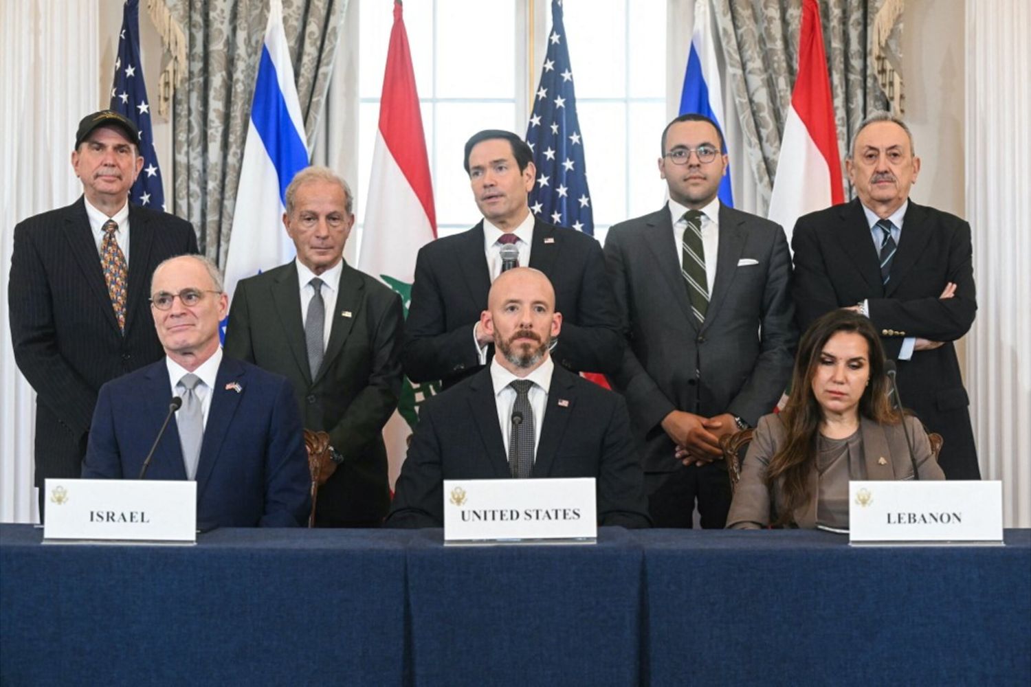 Israele e Libano firmano l'accordo di pace. L'annuncio di Rubio. Netanyahu: "Restiamo nel sud del Paese". Hezbollah: "Respingiamo i negoziati"