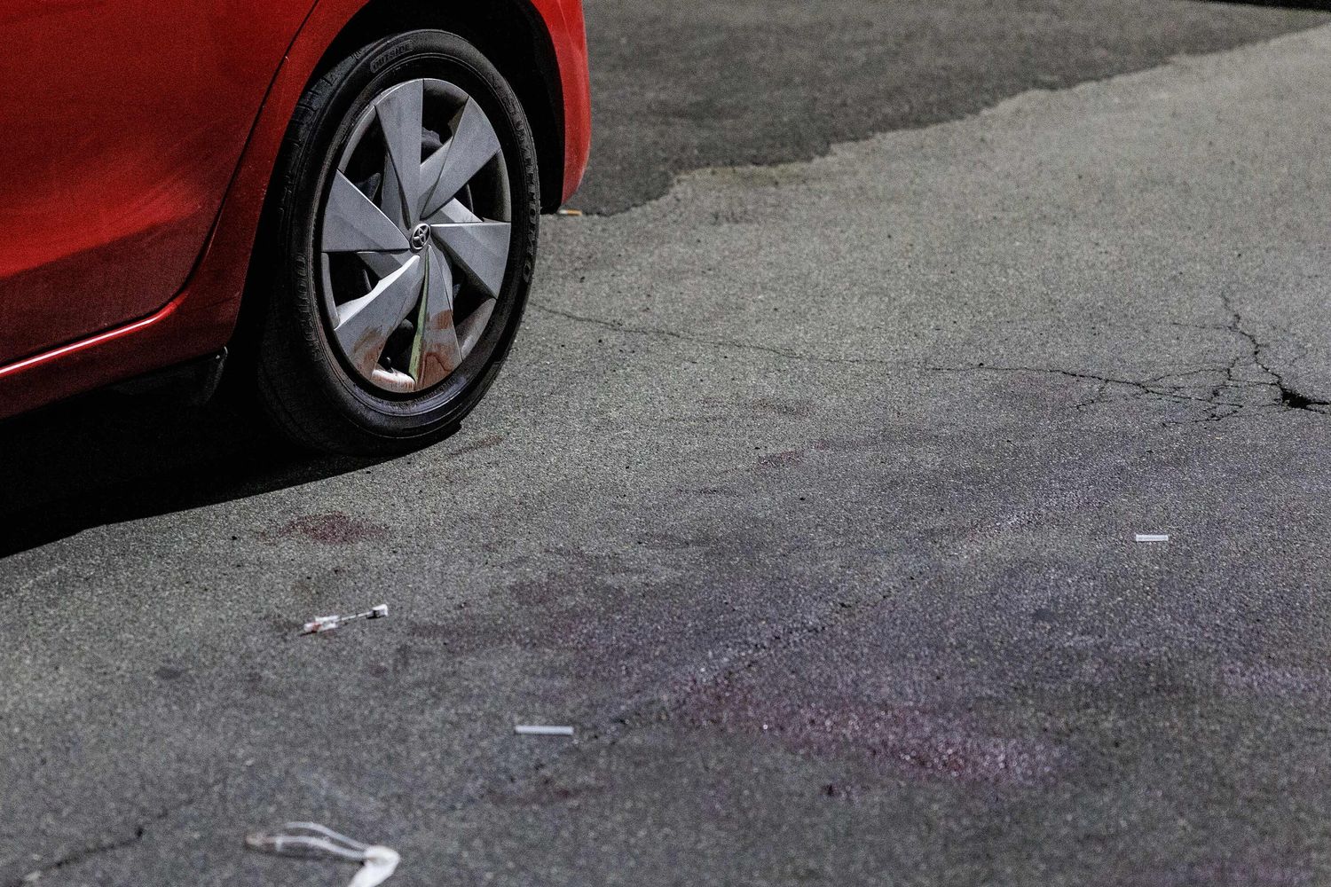 Roma, uccisi a coltellate padre, madre e una figlia