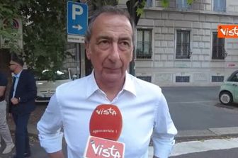 Il sindaco Sala al Milano Pride: Rainbow Center per aiuto psicologico e legale prima di fine mandato