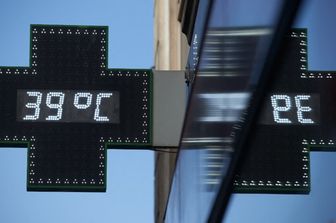Un termometro in farmacia a Tolosa, in Francia, segnava 39°C