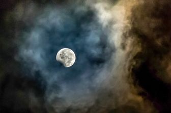 Sulla Luna potrebbe arrivare il pallone dei Mondiali