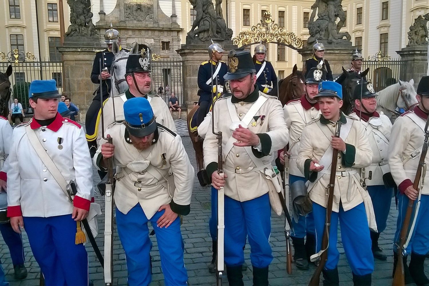 L'esercito imperiale  austriaco nelle uniformi del 1866 nella rievocazione storica di Sadowa a Praga