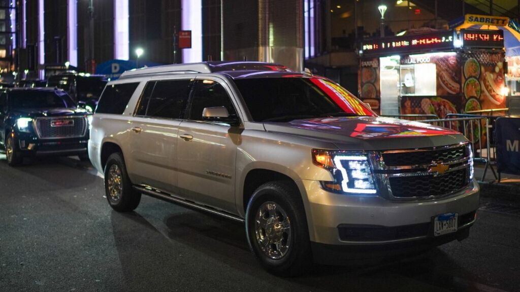 Un SUV, che si ritiene trasportasse la cantante Taylor Swift, è stato visto lasciare il Madison Square Garden