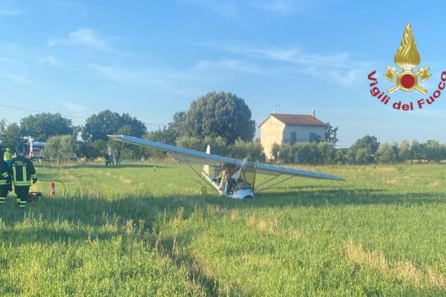 L'aereo precipitato a Castiglion Fiorentino (Arezzo), morto pilota 58enne