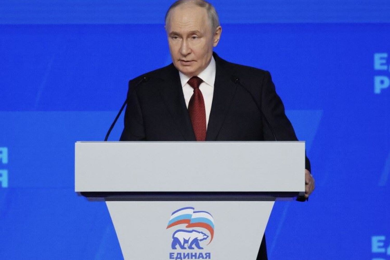 Vladimir Putin durante il 23esimo congresso del partito Russia Unita a Mosca, il 28 giugno 2026
