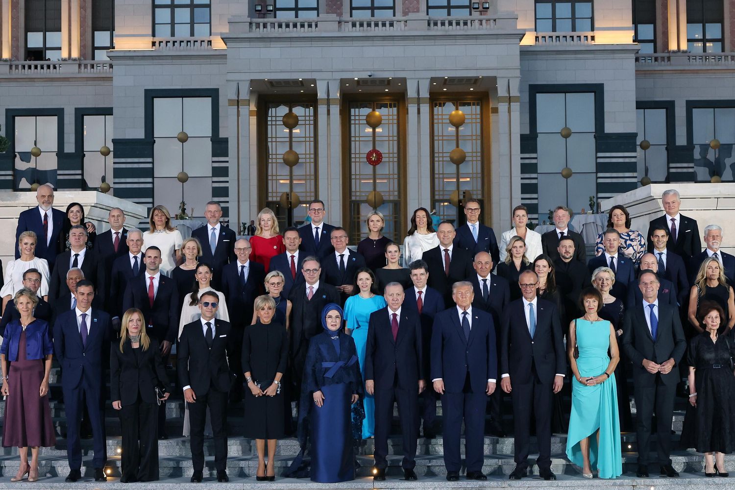 i leader al vertice Nato di Ankara