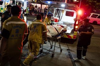 Incendio in un locale di Bangkok