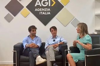 il direttore di Agi, Rita Lofano, il vice direttore Alberto Di Majo e il giornalista Francesco Spartà