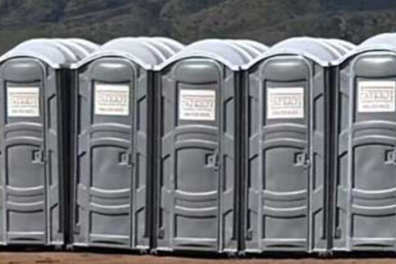 Kansas City, uomo intrappolato in una toilette per recuperare una bibita