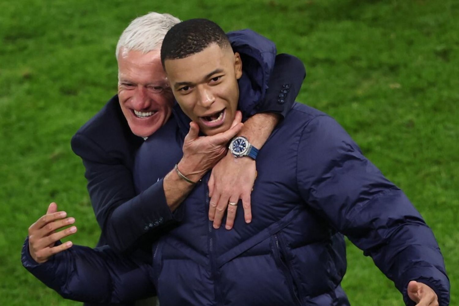 L'omaggio di Mbappè a Deschamps: "Avremmo dovuto darti un finale migliore"