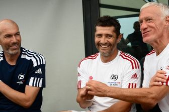 Deschamps saluta la Francia. Sta per scattare l'ora di Zidane
