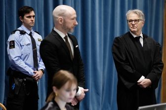La strage di Utoya, la Norvegia inaugura il monumento in ricordo delle 77 vittime