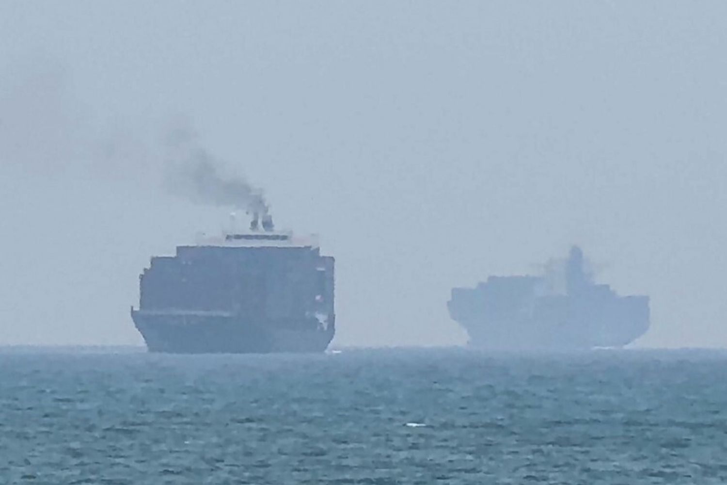 Nona notte di attacchi Usa contro l'Iran. Trump: "Abbiamo colpito duro per onorare i nostri caduti"