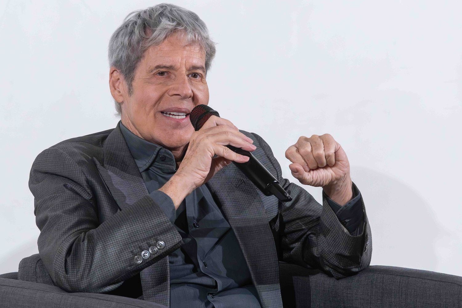 Baglioni ringrazia i fan, "da voi fiato per proseguire"