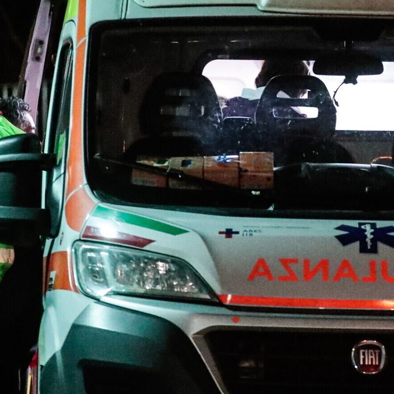 Bimbo di 5 anni muore in una piscina alle porte di Roma
