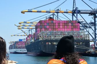Una nave container