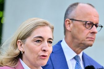 Nina Warkern e il cancelliere tedesco Friedrich Mertz