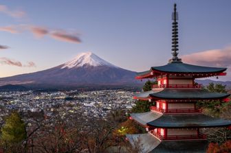 Escursionista svizzero muore sul Monte Fuji. In salvo una giapponese di 99 anni