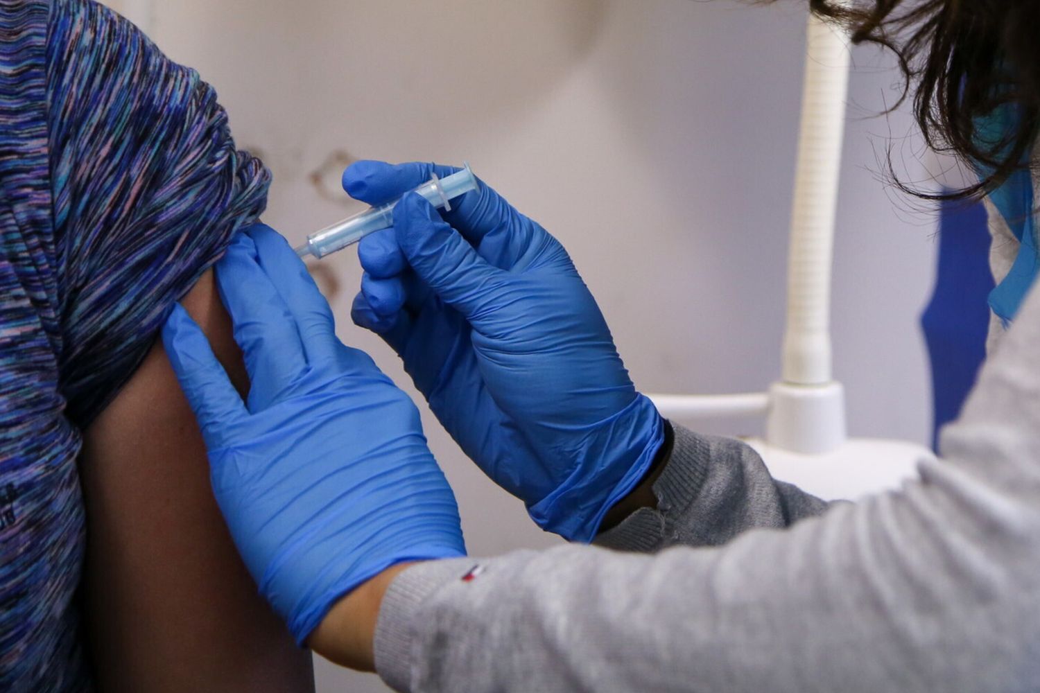 Ogni anno 1.800 decessi tra gli adulti per RSV. Ministero della Salute, "promuovere le vaccinazioni"