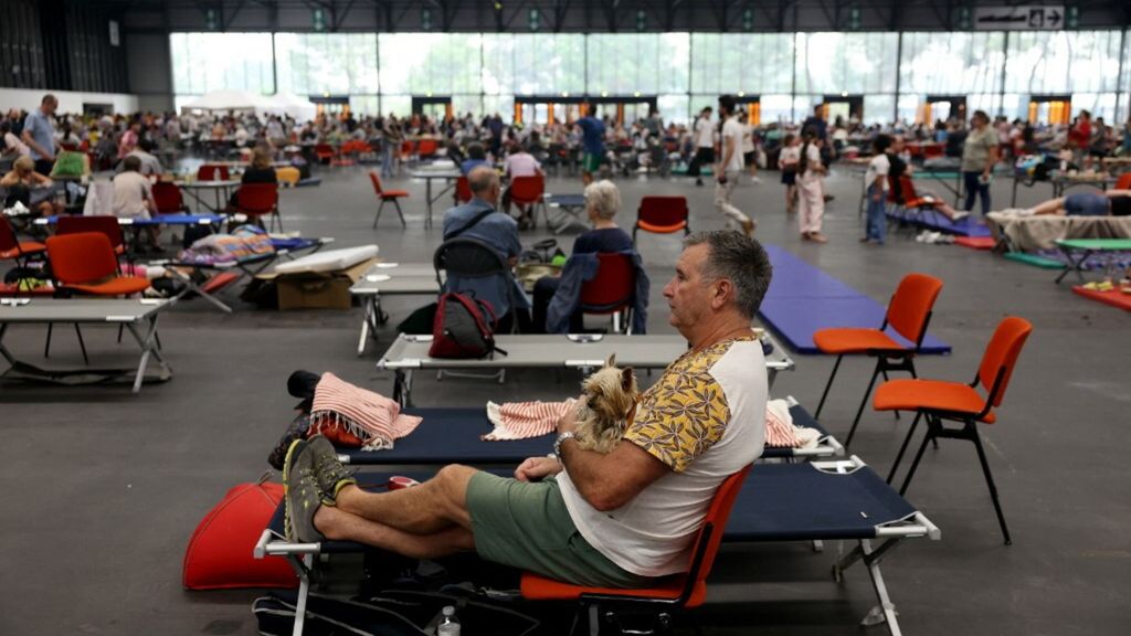 Sfollati in Francia dopo gli incendi