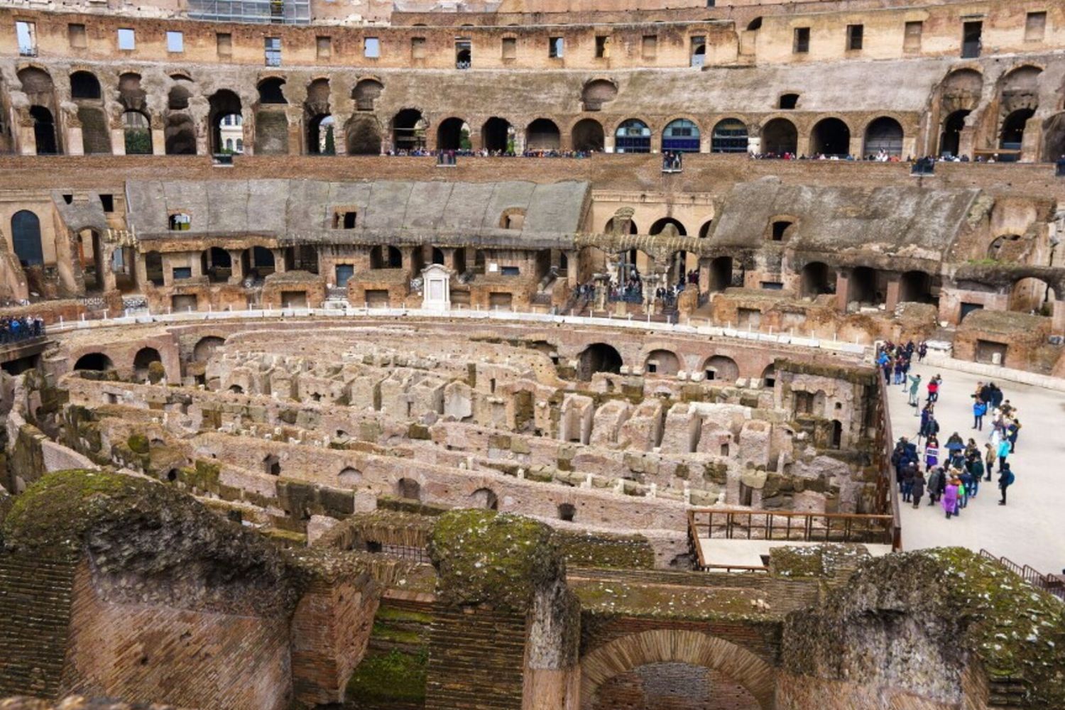 Orari di apertura più estesi per Colosseo, Pantheon e Castello Sforzesco