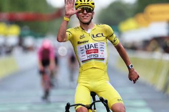 Tadej Pogacar vincitore del Tour de France 2026