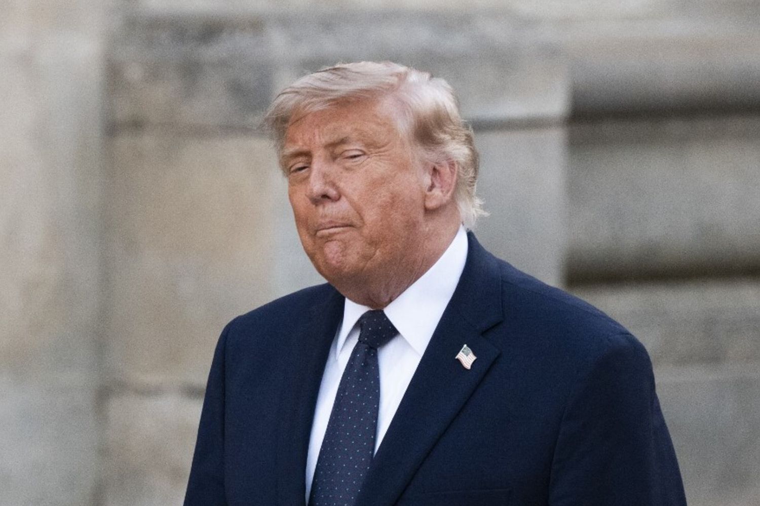 Ore di tregua tra Iran e Usa. Trump: "Abbiamo molte più munizioni di chiunque altro al mondo"