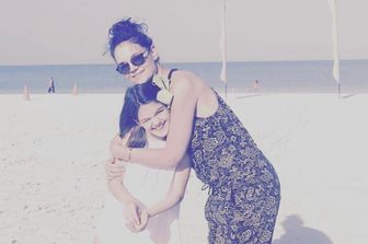 Katie Holmes e la figlia Suri da bambina