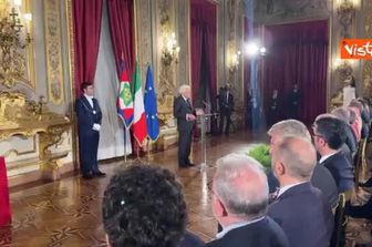 Applauso per Mattarella al termine del suo intervento a cerimonia Ventaglio con Stampa Parlamentare