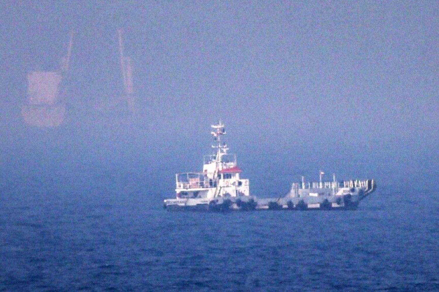 Navi nello Stretto di Hormuz