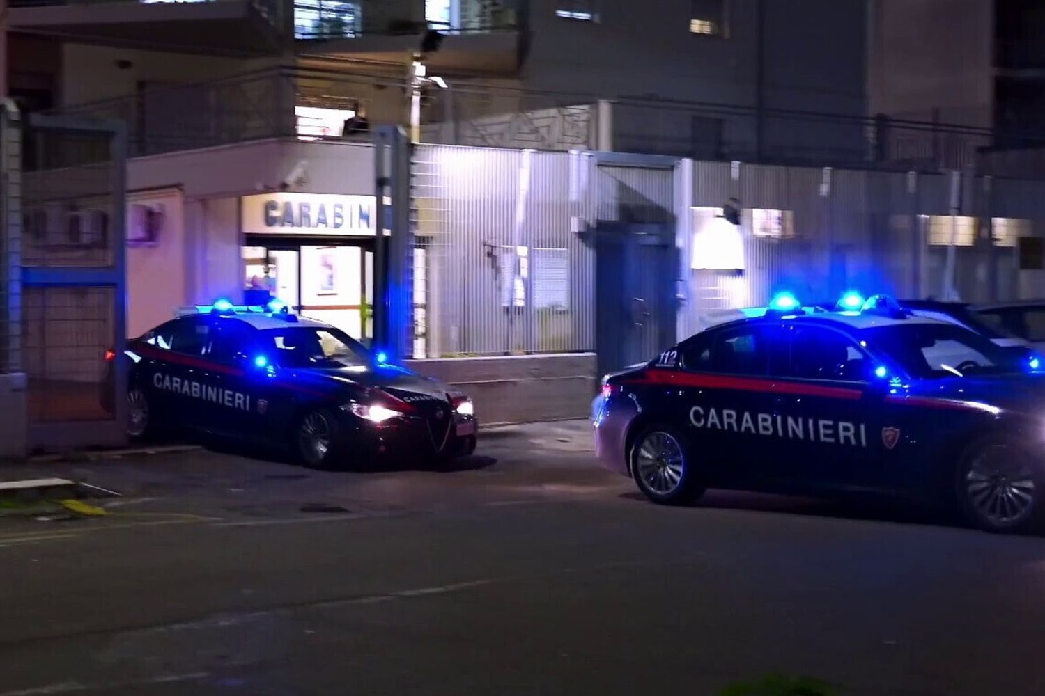 Scambia l'uomo per rivale in amore e lo uccide, arrestato 43enne a Varese
