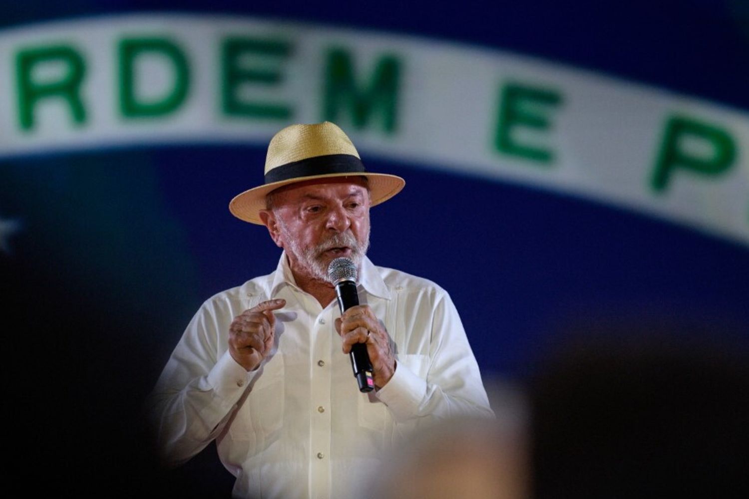 Lula si ricandida a 80 anni, "mi sento ancora in forma"