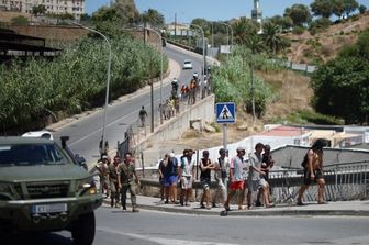 Identificati agenti dei servizi segreti del Marocco tra i migranti di Ceuta