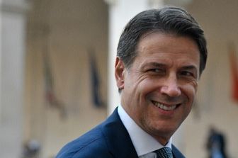 Conte agita il Pd sull'Ucraina. E il centrodestra vuol chiudere il caso Delmastro prima della pausa estiva