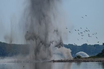 In Romania l'esplosione controllata per deviare il Danubio