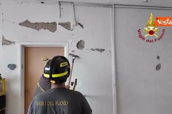 Terremoto Pozzuoli, proseguono i controlli dei Vigili del Fuoco, oltre 190 interventi effettuati