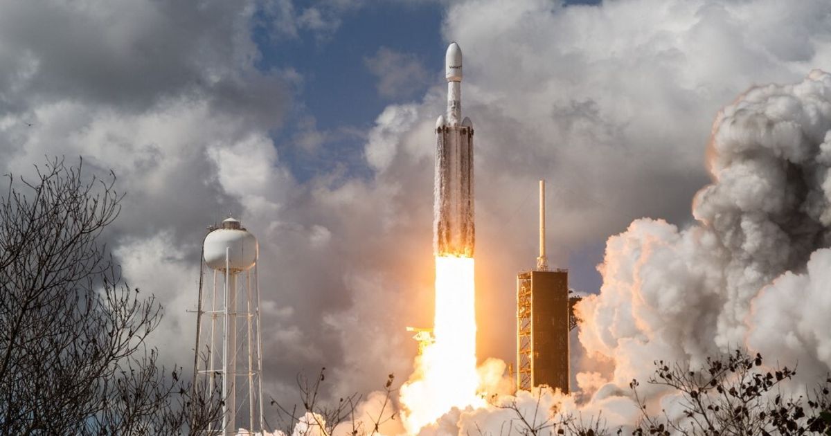 SpaceX mostra un forte aumento dei ricavi grazie a Starlink e partnership con Nvidia, con Musk che celebra i risultati