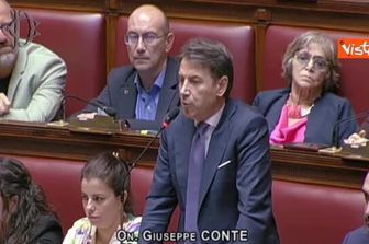 Conte a Giorgetti: State portando Italia in un economia di guerra. Primo strumento è dialogo