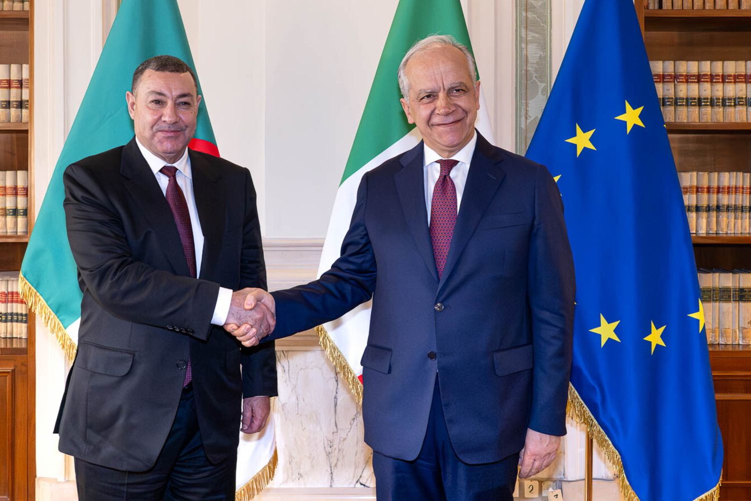 Algérie-Italie: les ministres de l’Intérieur réaffirment l’union des forces dans la lutte contre l’immigration irrégulière