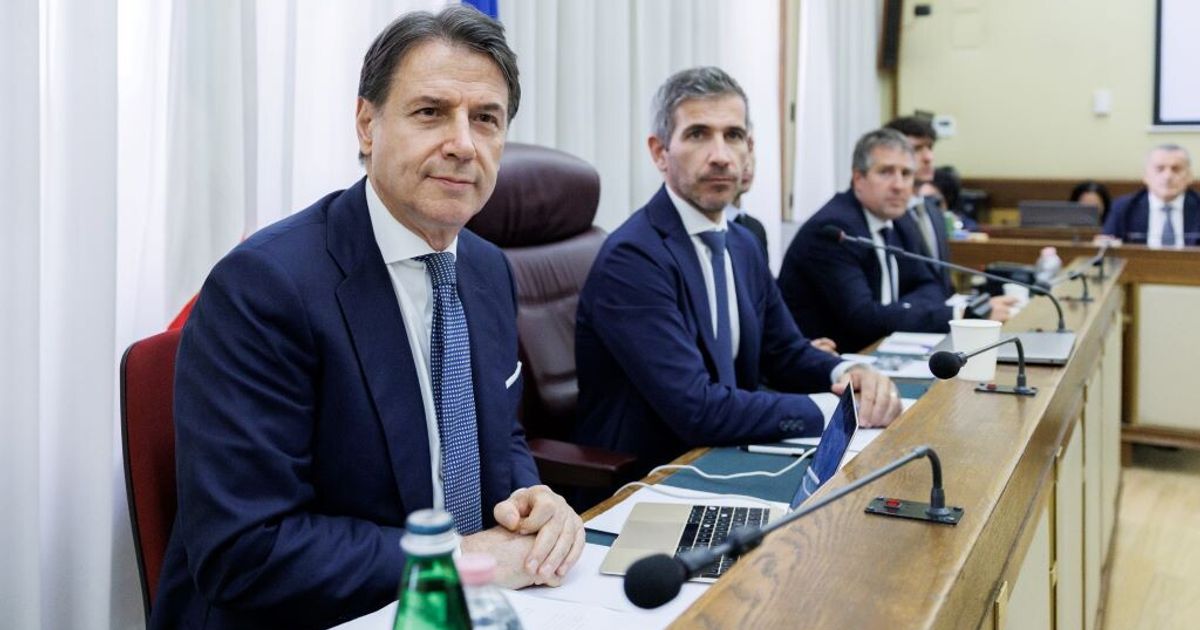 Giuseppe Conte durante audizione in commissione Covid, difende la gestione della pandemia e critica la Commissione