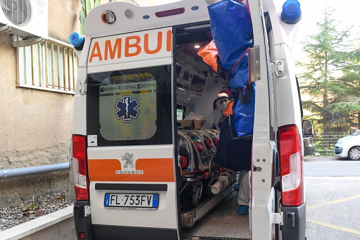 Tolentino, ragazza di 15 anni muore investita sulle strisce
