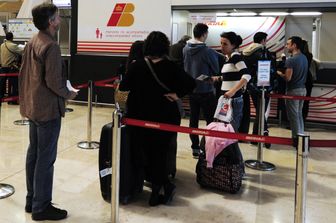 Controlli all'aeroporto di Barajas, Madrid