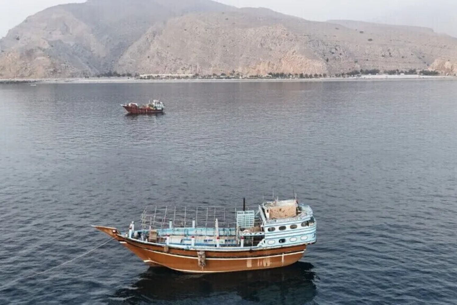 Navi al largo della penisola di Musandam