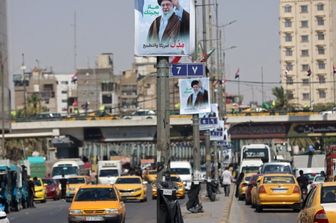Trump: "Profilo basso con l'Iran ma avanti con il pressing economico. E' come una partita a scacchi"