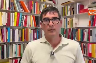Fratoianni: Vera emergenza è crisi climatica e salari fermi al palo, no la guerra contro Sanchez